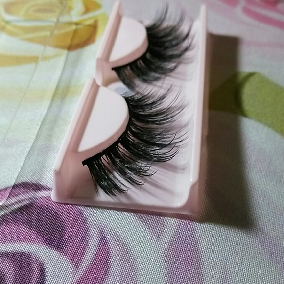 *LOW IN STOCK* C10 ABOG Lashes by Lash Levels - Picture 4 of 5